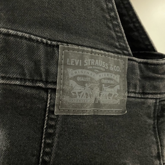 Levi’s overalls - Picture 3 of 4